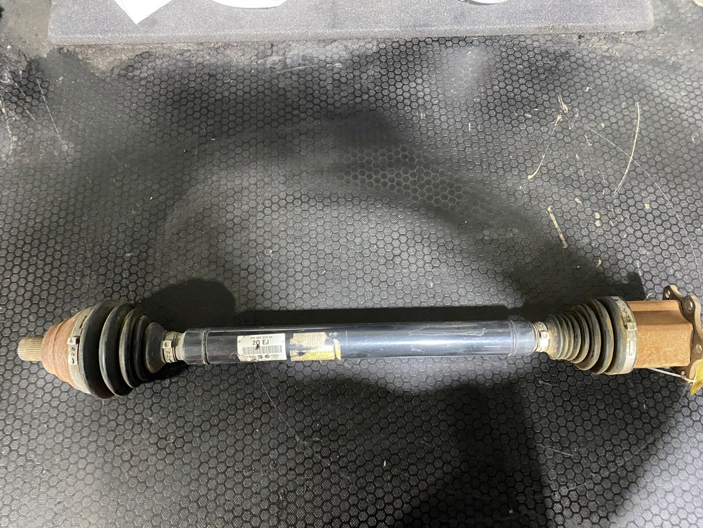 Volkswagen MK5 TDI Front Right Driveshaft 1K0407272QE