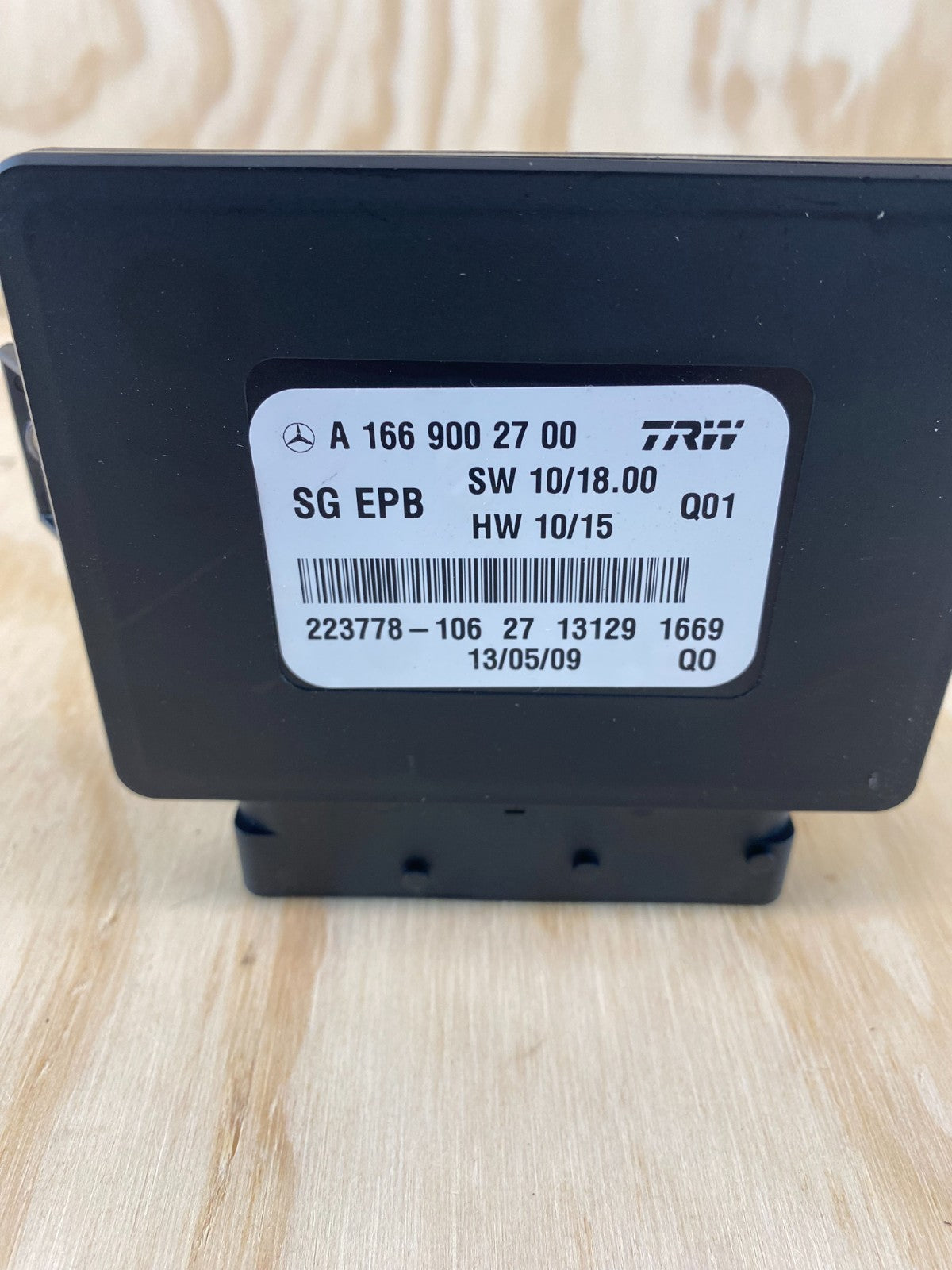 Mercedes-Benz A / ML / B /SLK / M Class Parking Brake Module A1669002700