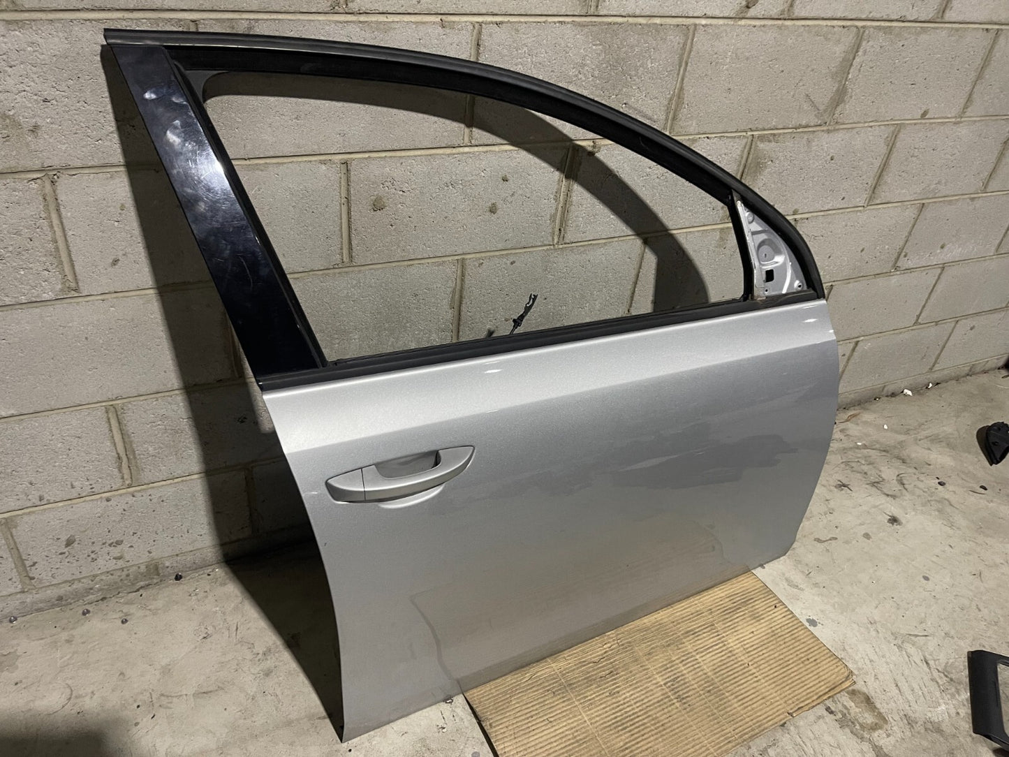 Volkswagen Golf MK6 Front Right Door In Silver *Freight Available*