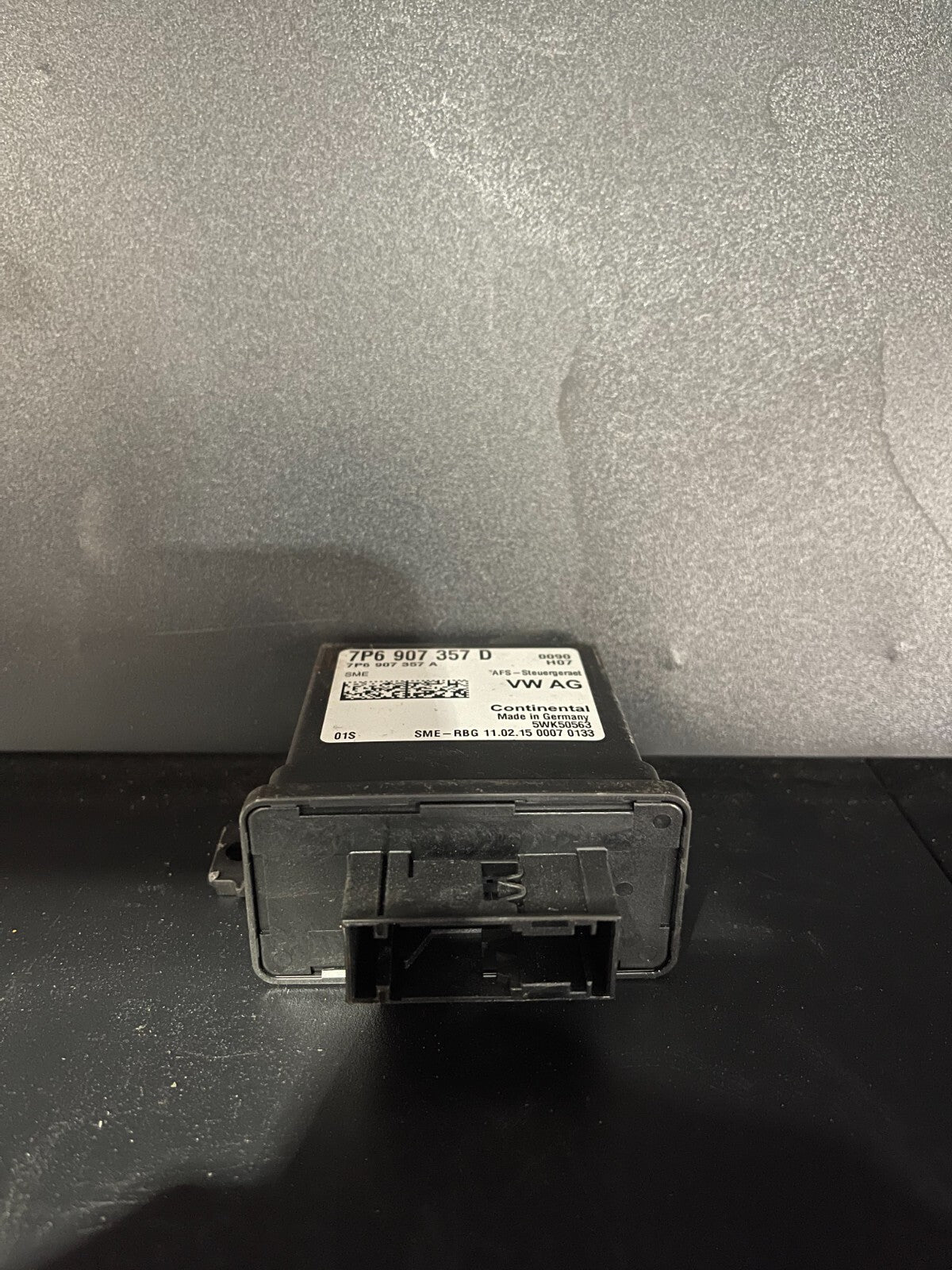 Volkswagen Headlight Range Control Module 7P6907357D