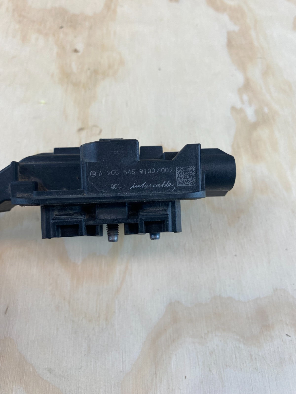 Mercedes-Benz C63S W205 Engine Bay Positive Terminal Block A2055459100