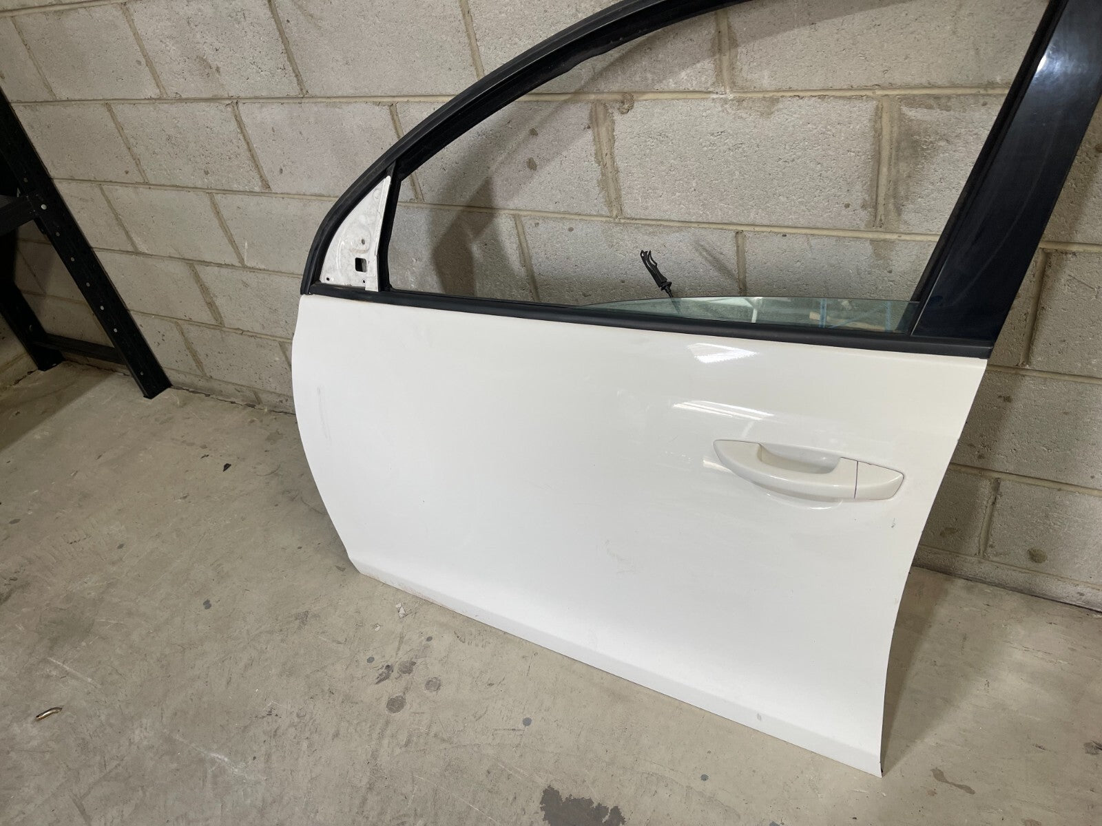Volkswagen Golf MK6 Front Left Door In White *Freight Available*