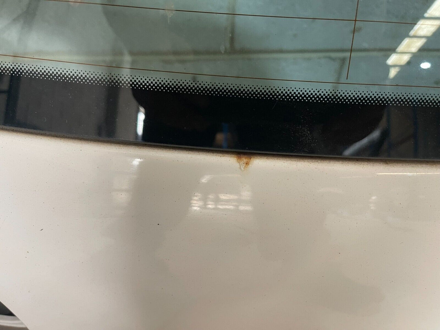 Volkswagen Golf MK5 Boot / Trunk In White *Freight Available*