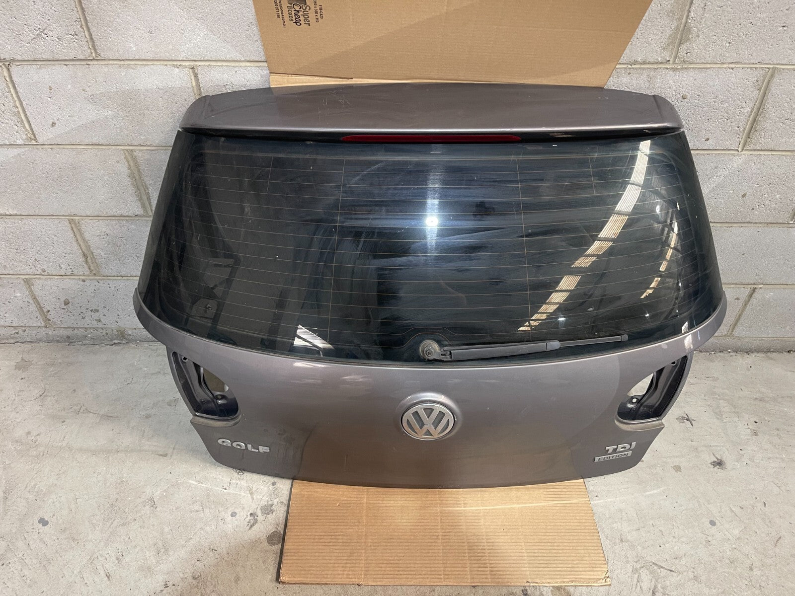 Volkswagen Golf MK5 Boot / Trunk In Grey *Freight Available*
