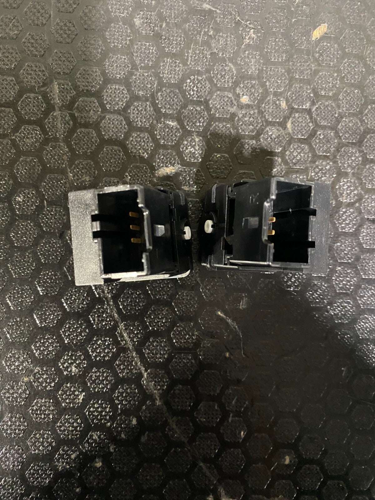 Volkswagen Passat R36 Front Heated Seats Adjustable Switch 3C0963563B 3C0963564B