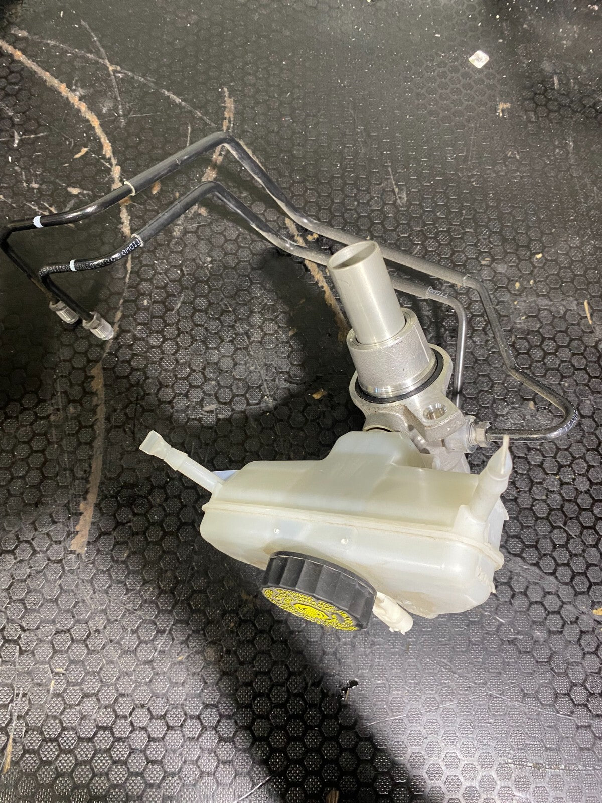 Mercedes-Benz C63s 2019-2021 A2054300002 Brake Master Cylinder Complete