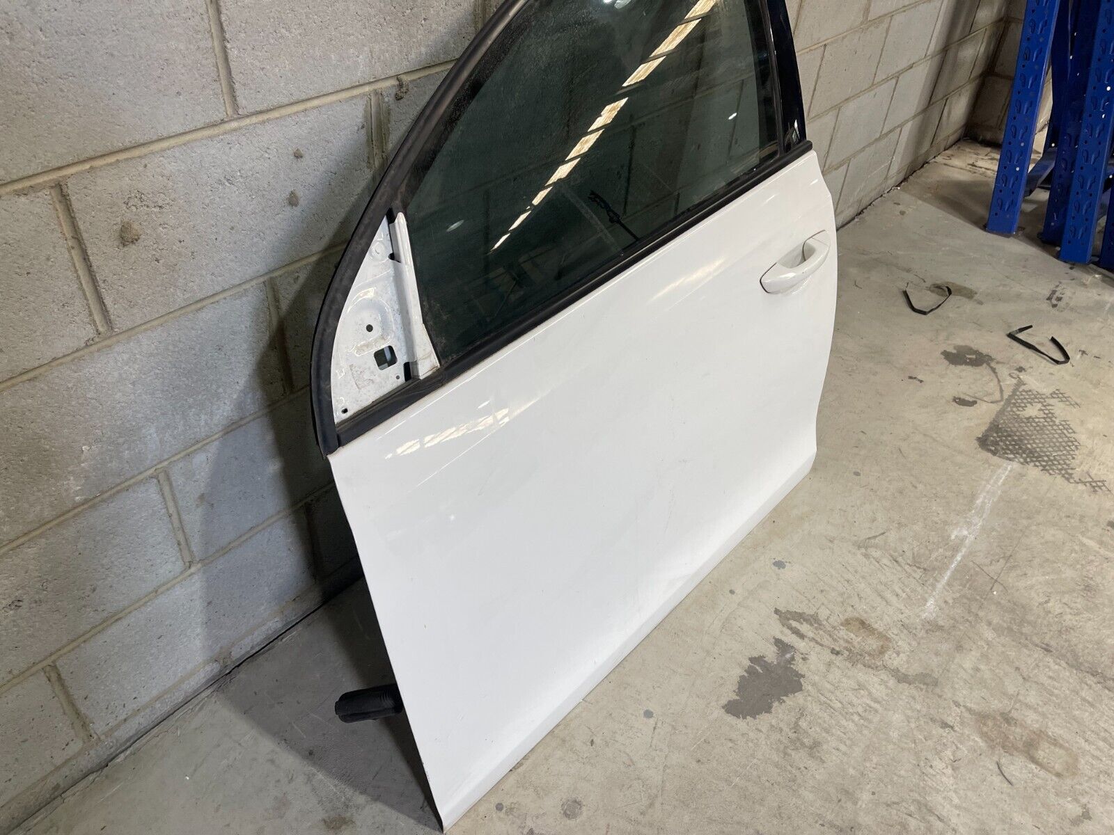 Volkswagen Golf MK6 Front Left Door In White *Freight Available*