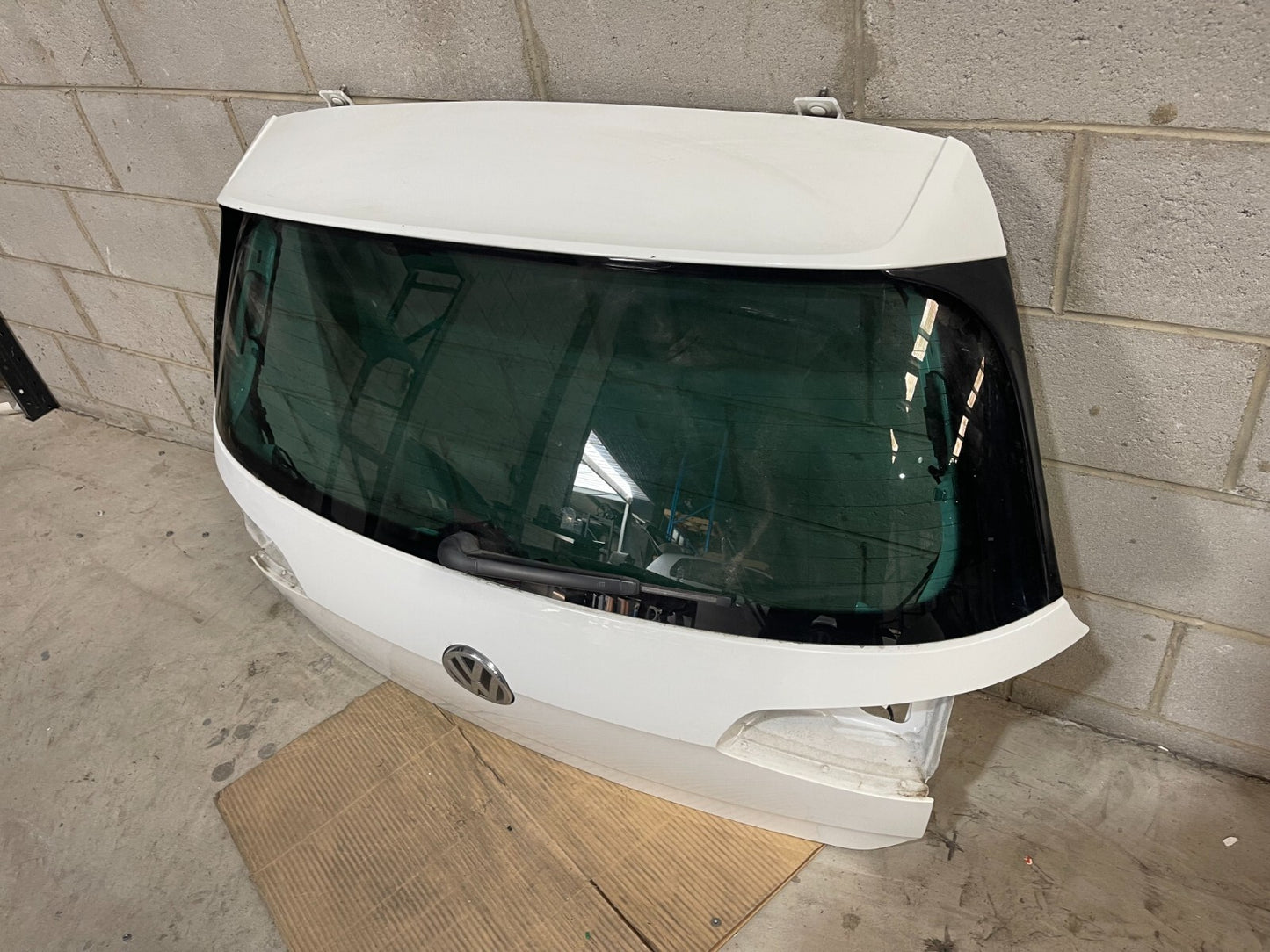 Volkswagen Golf MK7 Boot / Trunk In White *Freight Available*