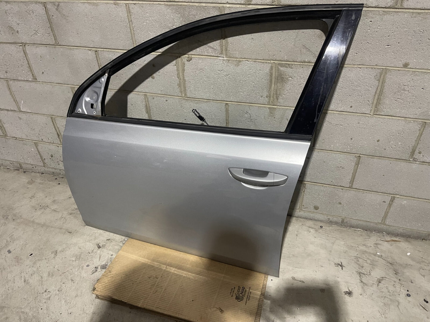 Volkswagen Golf MK6 Front Left Door In Silver *Freight Available*