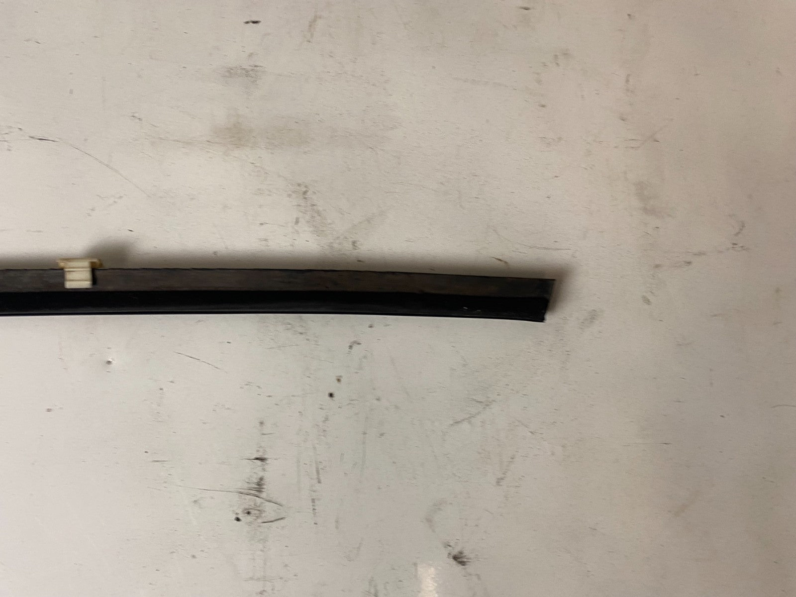 Holden Monaro GTO V2 VY VZ Outer Door Belt Mould RH Right 92093578 ULTRA RARE