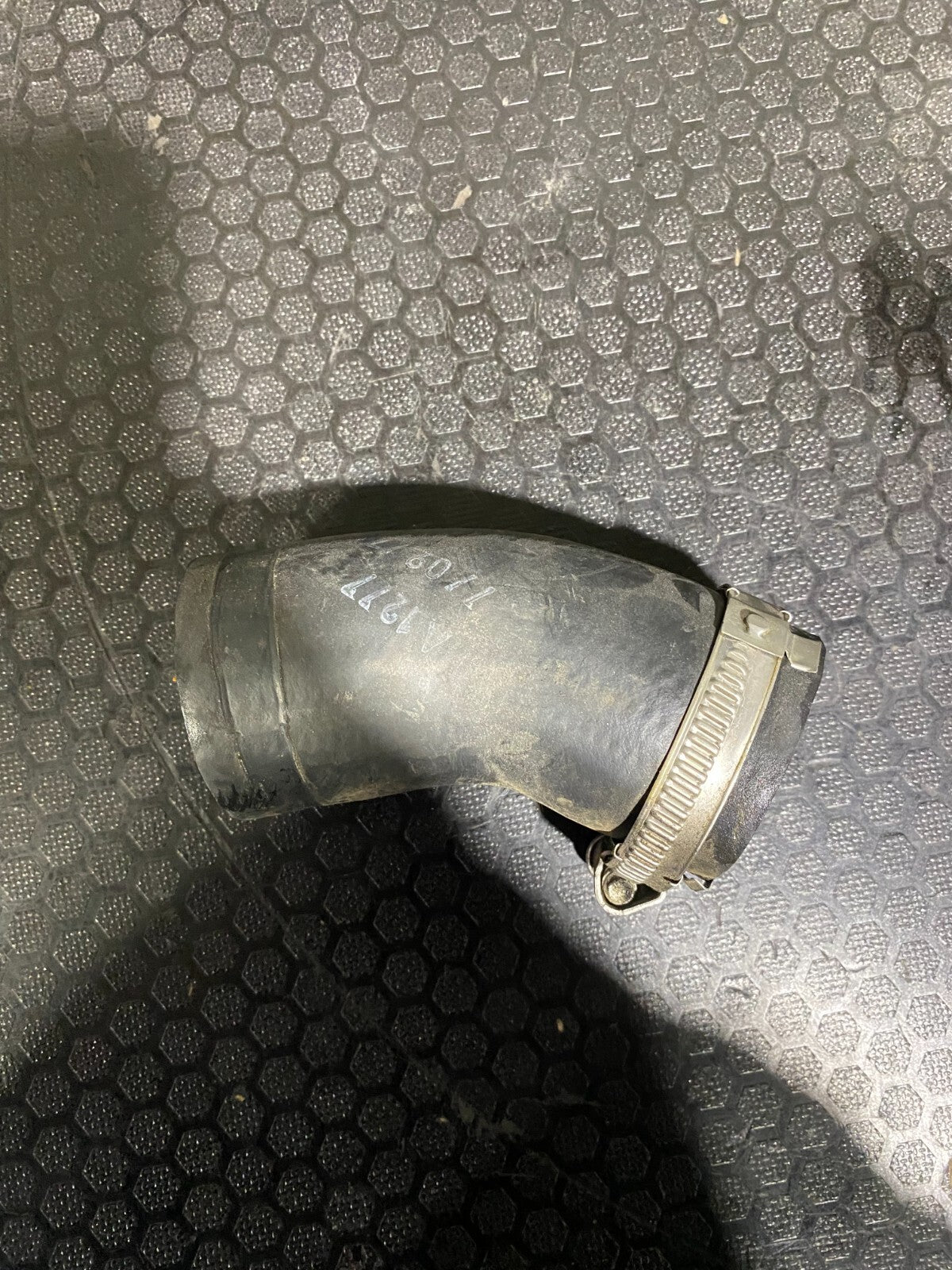 Volkswagen Intercooler Hose 5Q0145828A