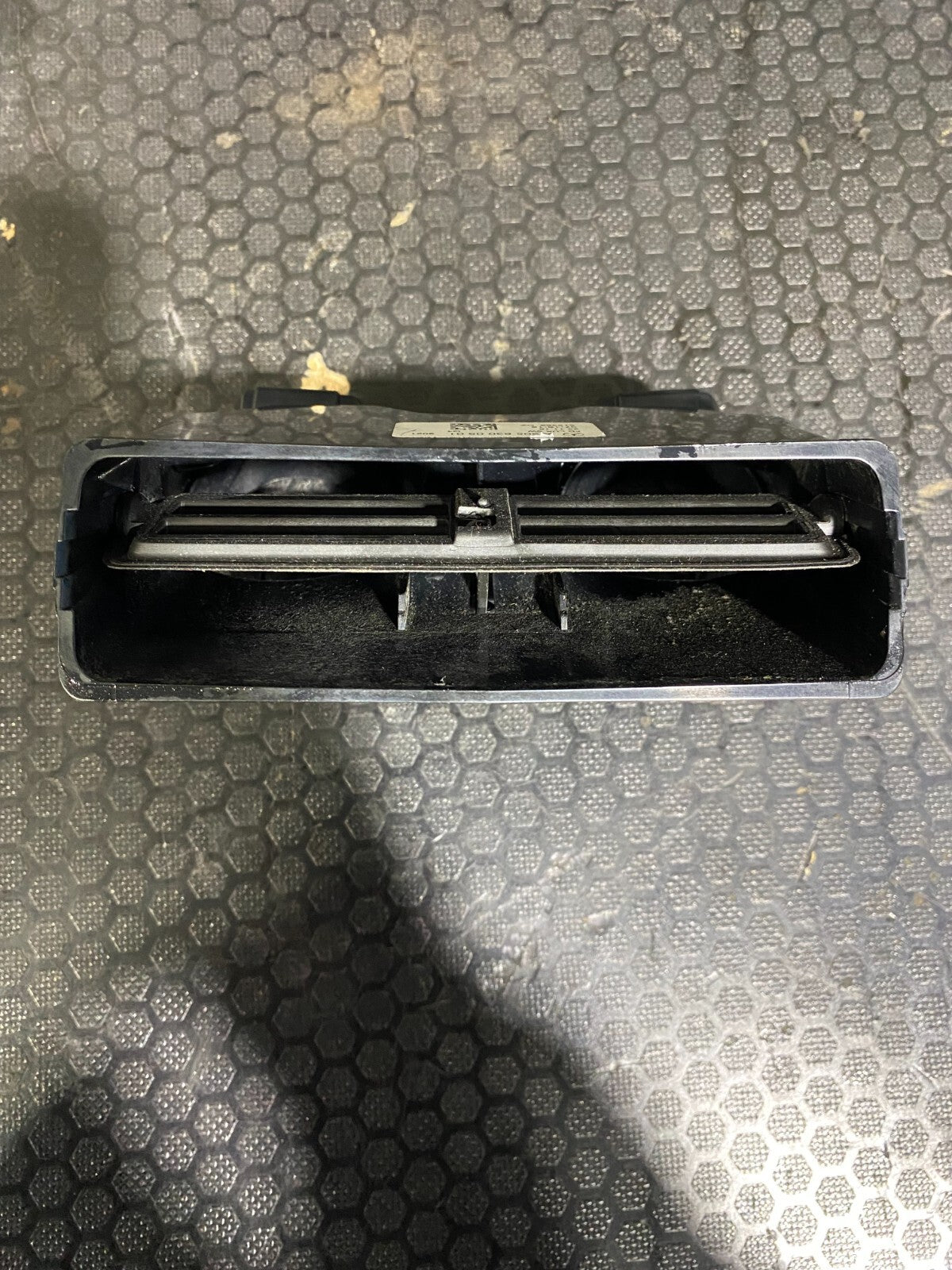 Mercedes-Benz C63s 2019-2021 Centre Console Rear Air Vent A2058300501