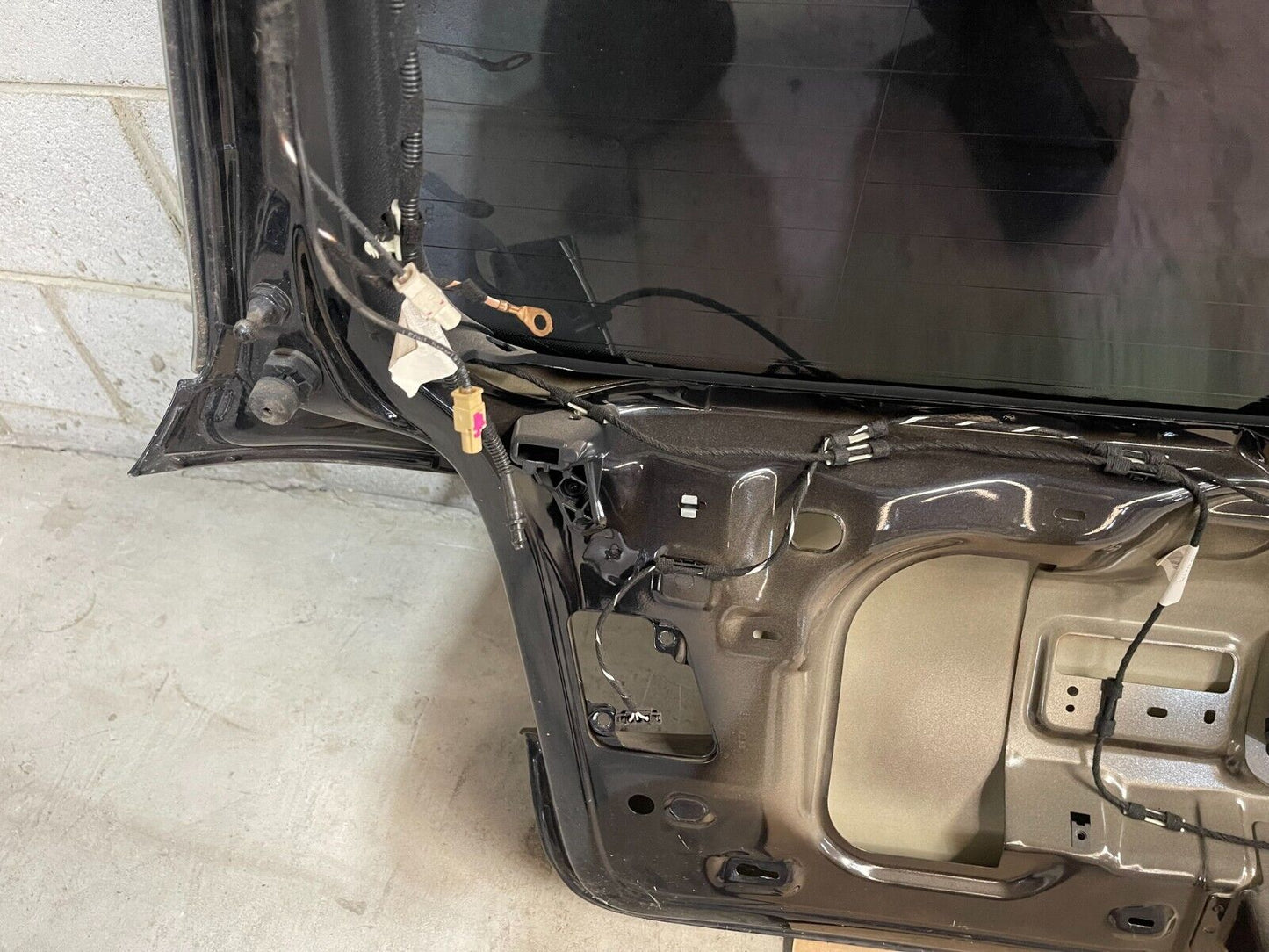 Volkswagen Golf MK6 Boot / Trunk In Black *Freight Available*