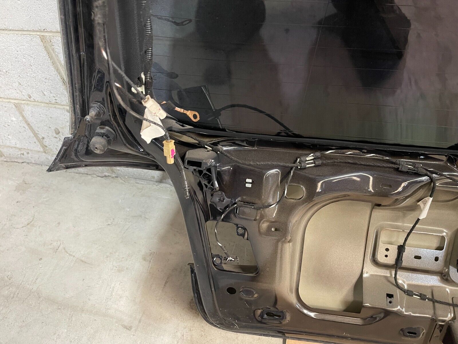 Volkswagen Golf MK6 Boot / Trunk In Black *Freight Available*