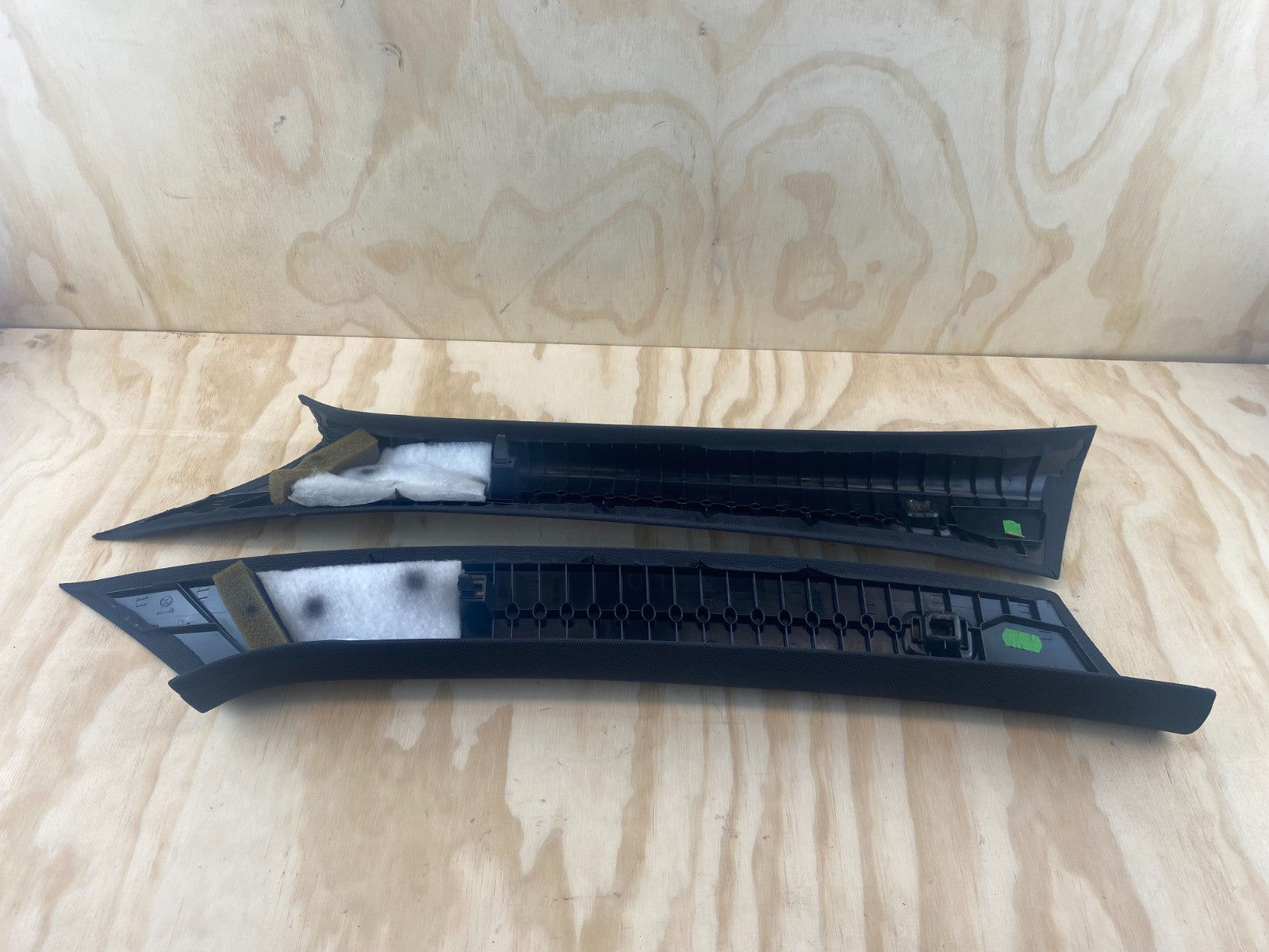 Mercedes-Benz A Class W176 A Pillar Set In Black A1766900125 A1766900025