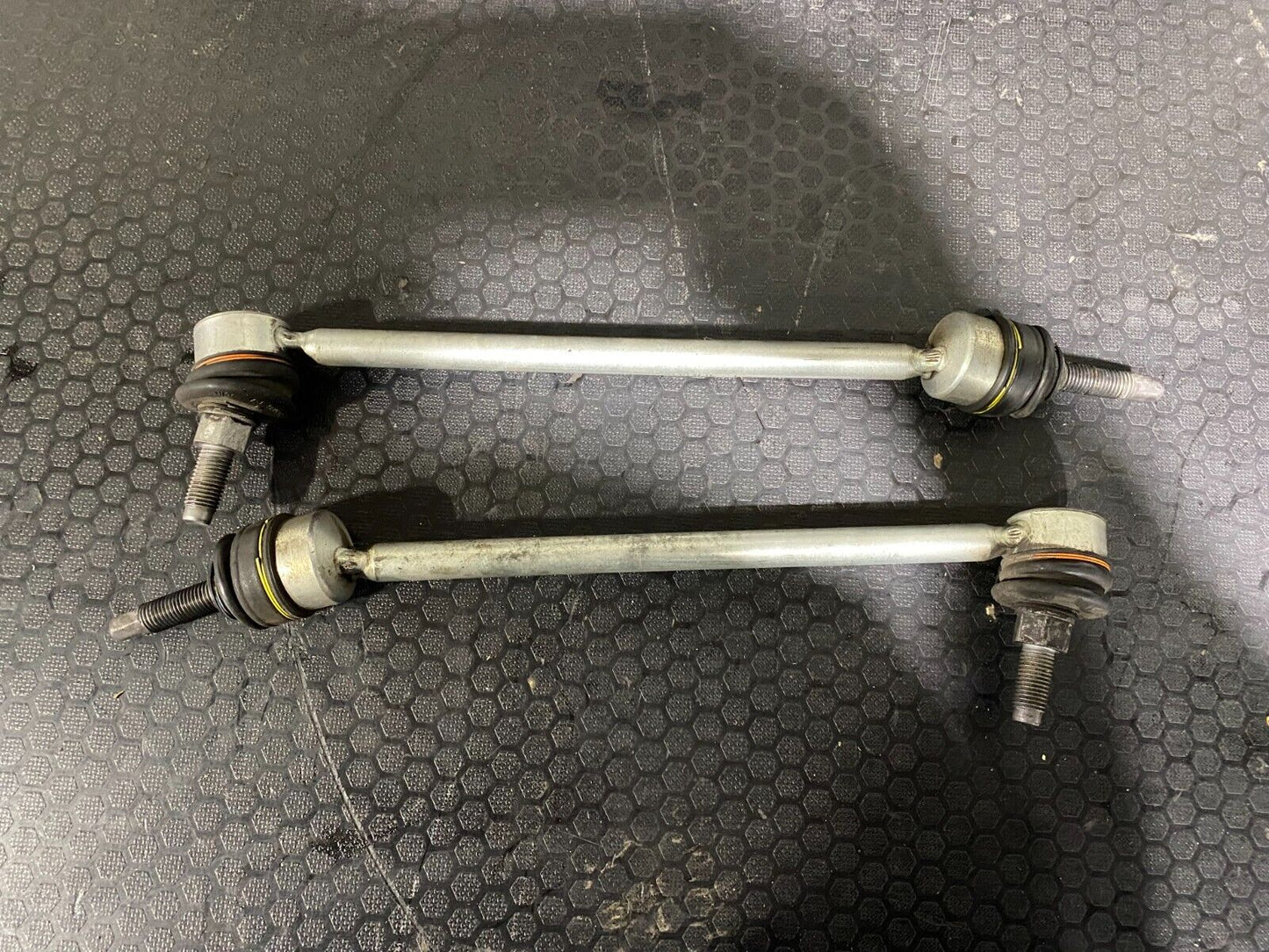 Mercedes-Benz Front Stabiliser Link Set A2533230217