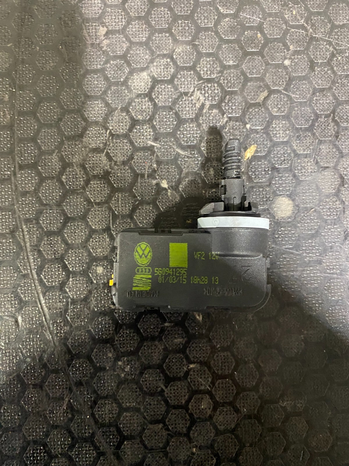 VWAG Front Left Headlight Range Adjustment Motor 5G0941295