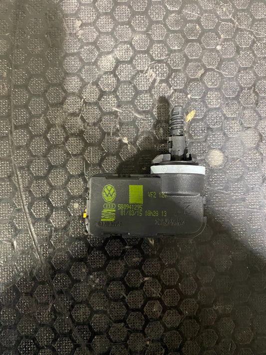VWAG Front Left Headlight Range Adjustment Motor 5G0941295