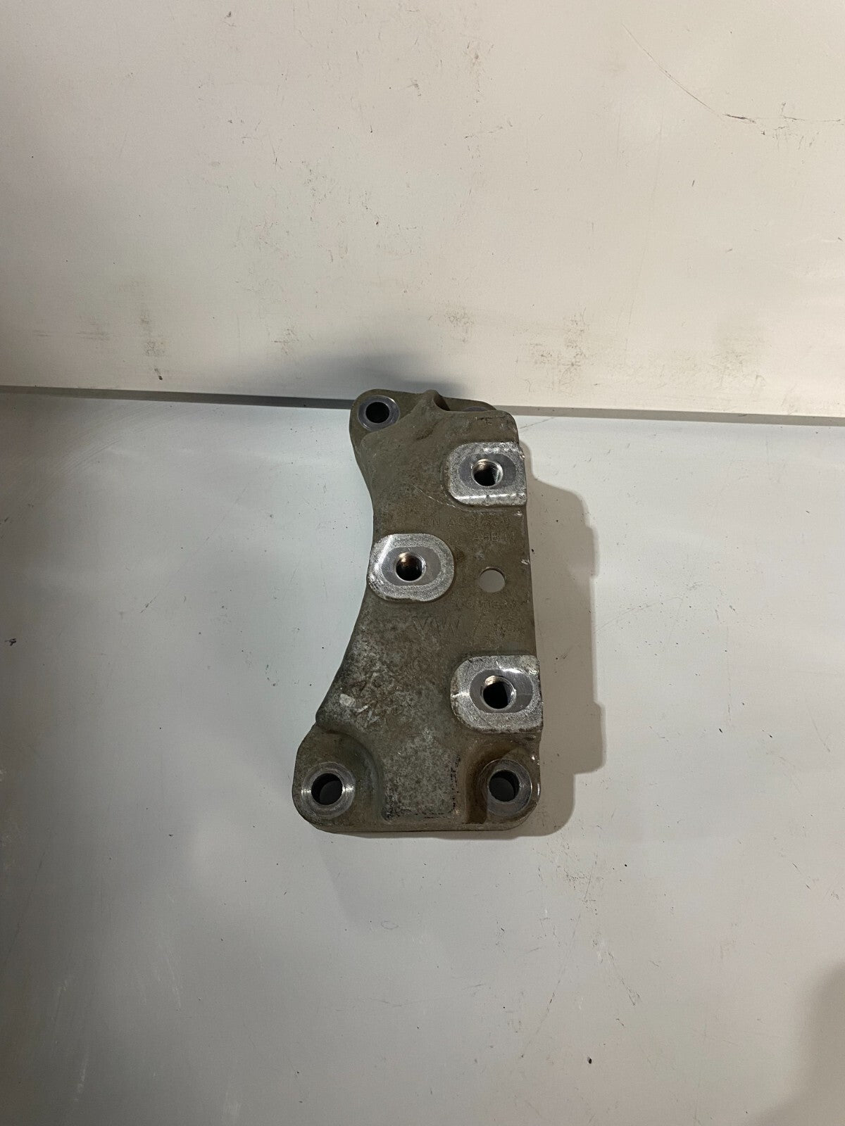 VWAG Transmission Mount Bracket 1K0199117