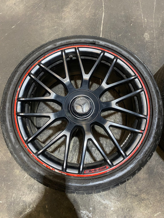 Mercedes-Benz C63s Genuine Front Wheel 255/35/19 19x9.5 NO CRACKS OR BUCKLES