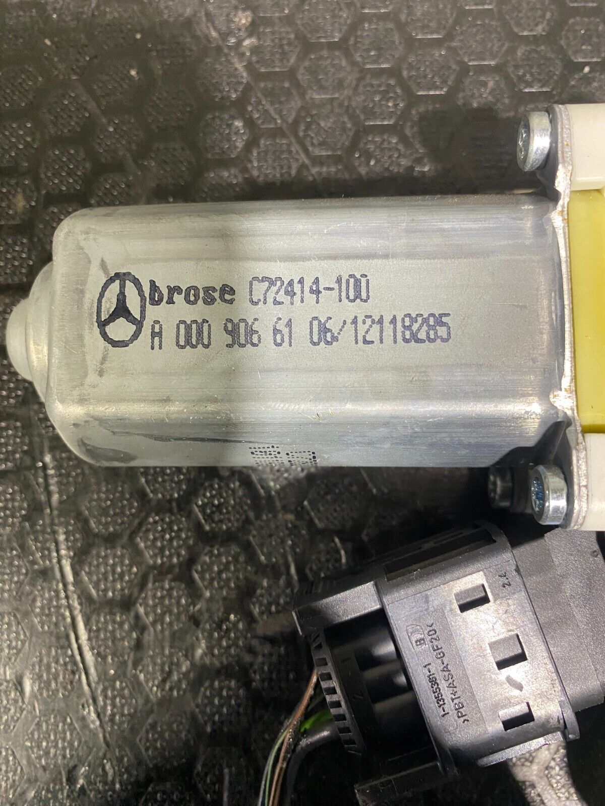 Mercedes-Benz C63s 2019-2021 A0009066106 Front Left Window Motor