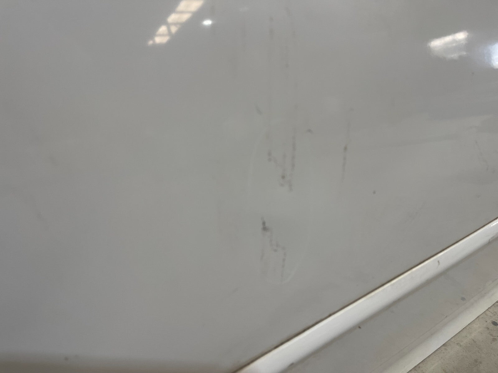 Volkswagen Golf MK5 Front Left Door In White *Freight Available*