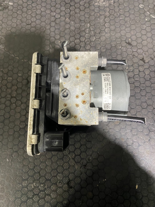 Volkswagen ABS Pump Module 5Q0614517CR