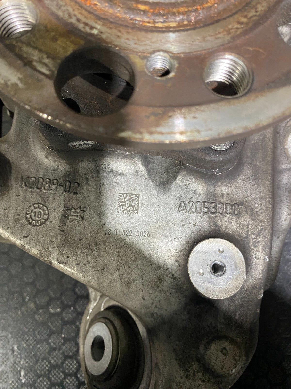 Mercedes-Benz C63s 2019-2021 Rear Left Hub W/ Bearing A2053300