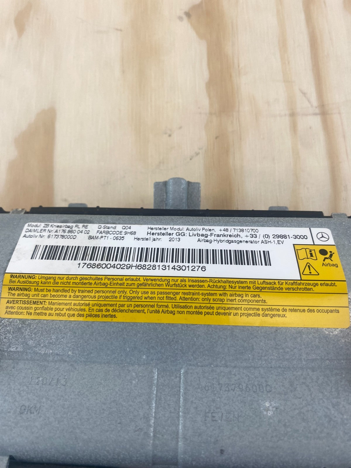 Mercedes-Benz A Class W176 Driver Side Knee Airbag A17686004029