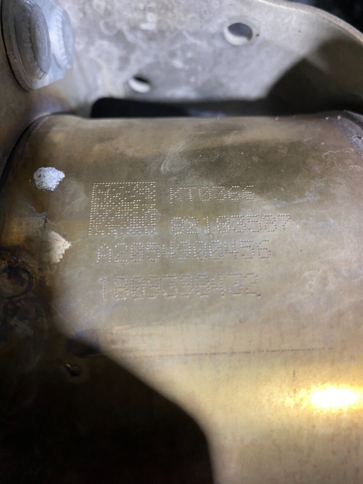 Mercedes-Benz Catalytic Converter Set A2054900256 A2054900456