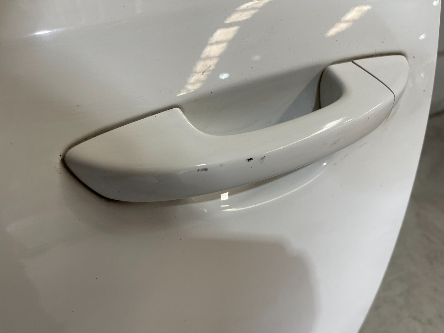 Volkswagen Golf MK6 Front Left Door In White *Freight Available*