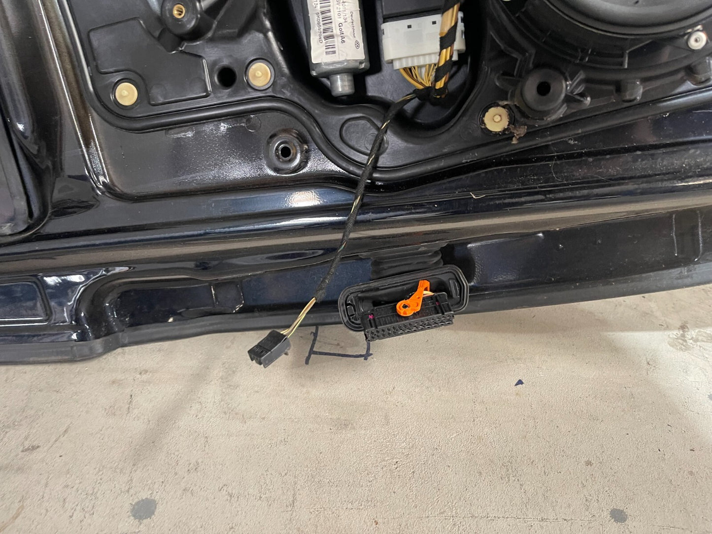 Volkswagen Golf MK6 Rear Right Door In Black *Freight Available*