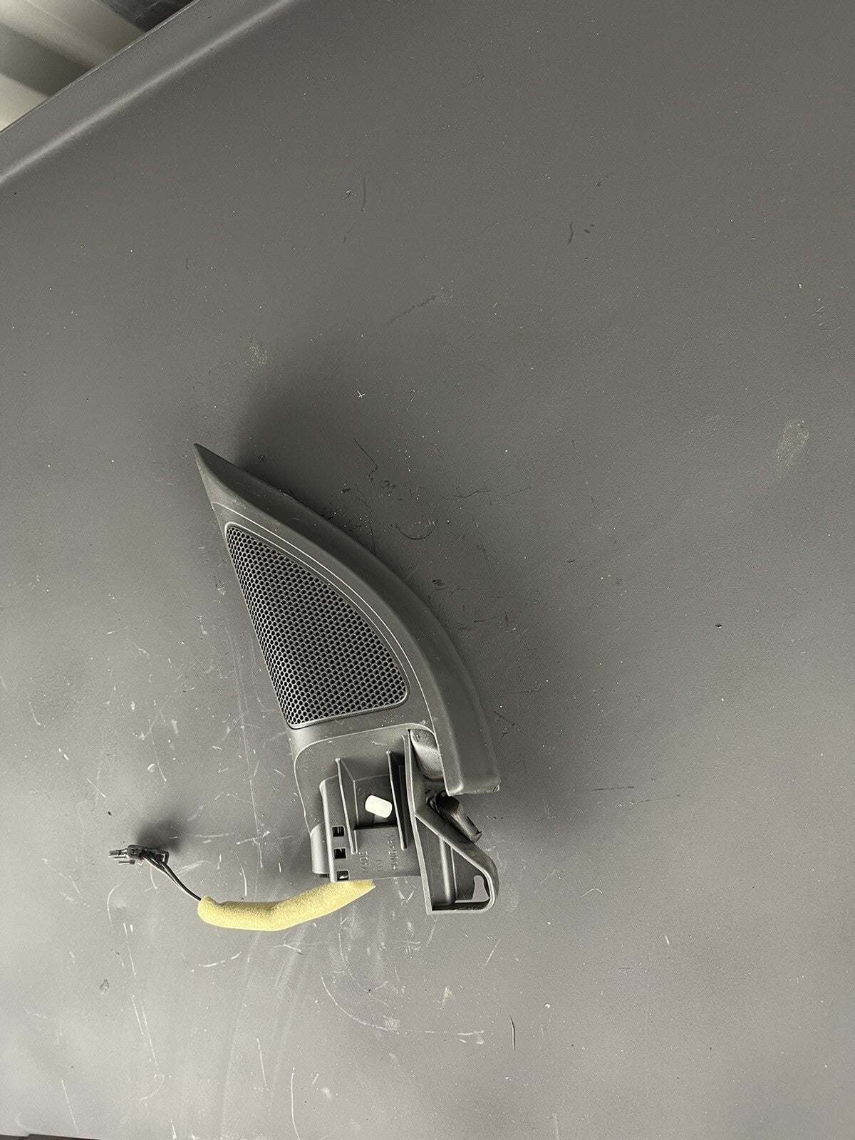 Volkswagen GOLF GTI/R 05-2013 PASSENGER DOOR TWEEKER SPEAKER