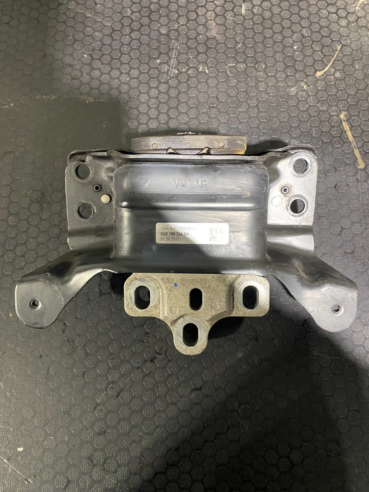 Volkswagen Golf MK7-7.5 Transmission Mount 5Q0199555BK