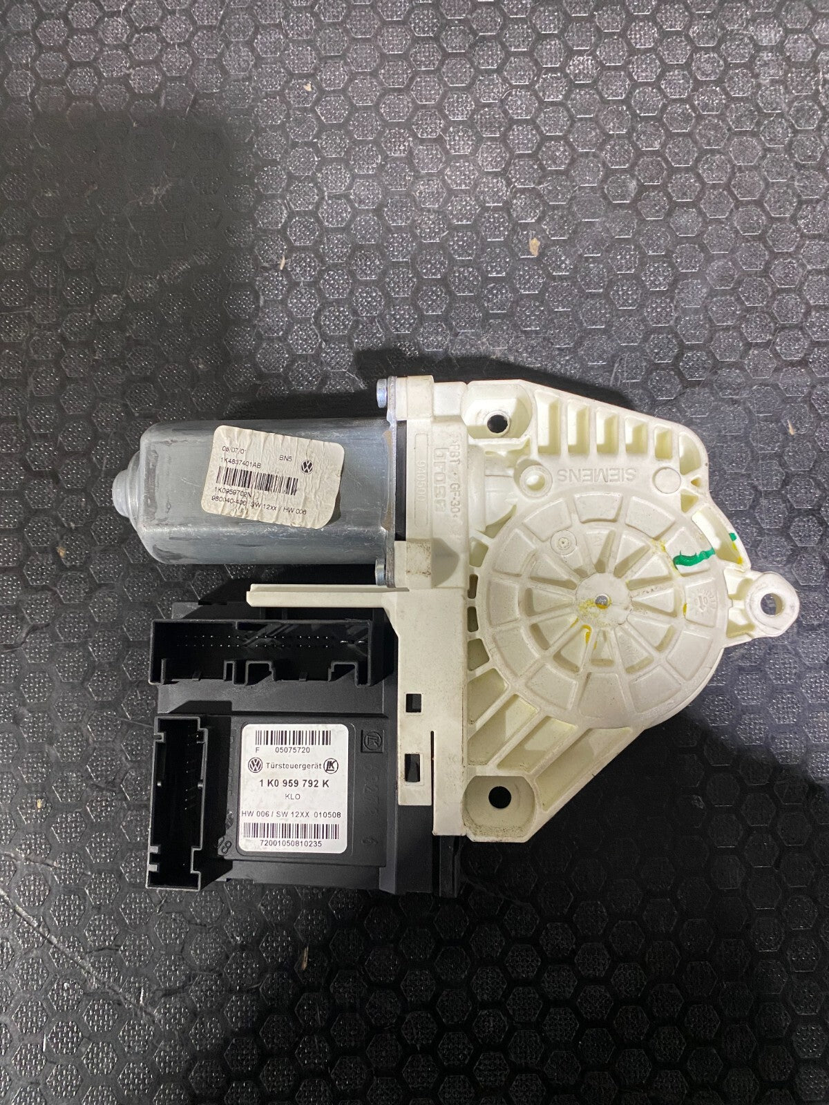 Volkswagen Window Motor 1K0959702N