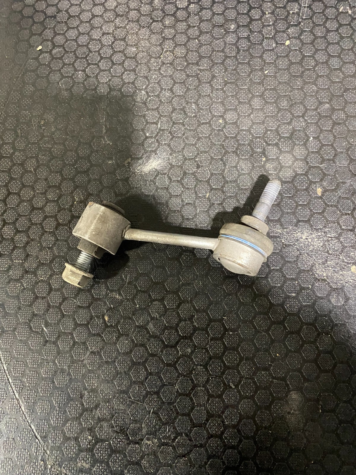 Volkswagen MK5/6 Rear Sway Bar Link 1K0505465L