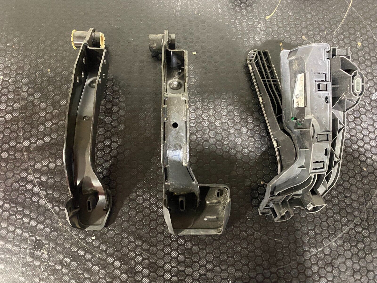 Volkswagen Golf MK5 MK6 Complete Manual Pedals Set 1K2723503AA 1K2723143