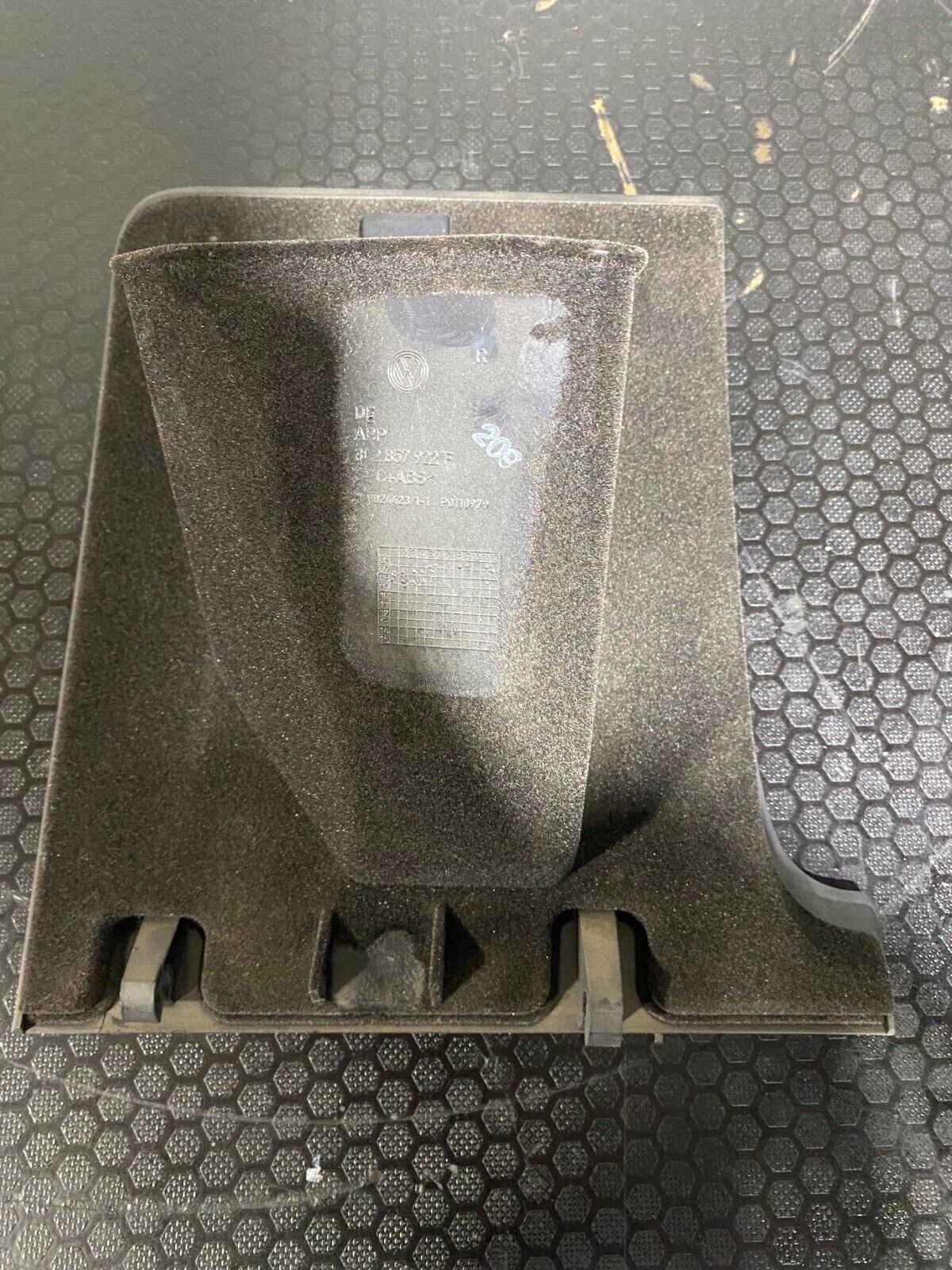 VW Passat B6 R36 Driver Side Dash Storage 3C2857922F