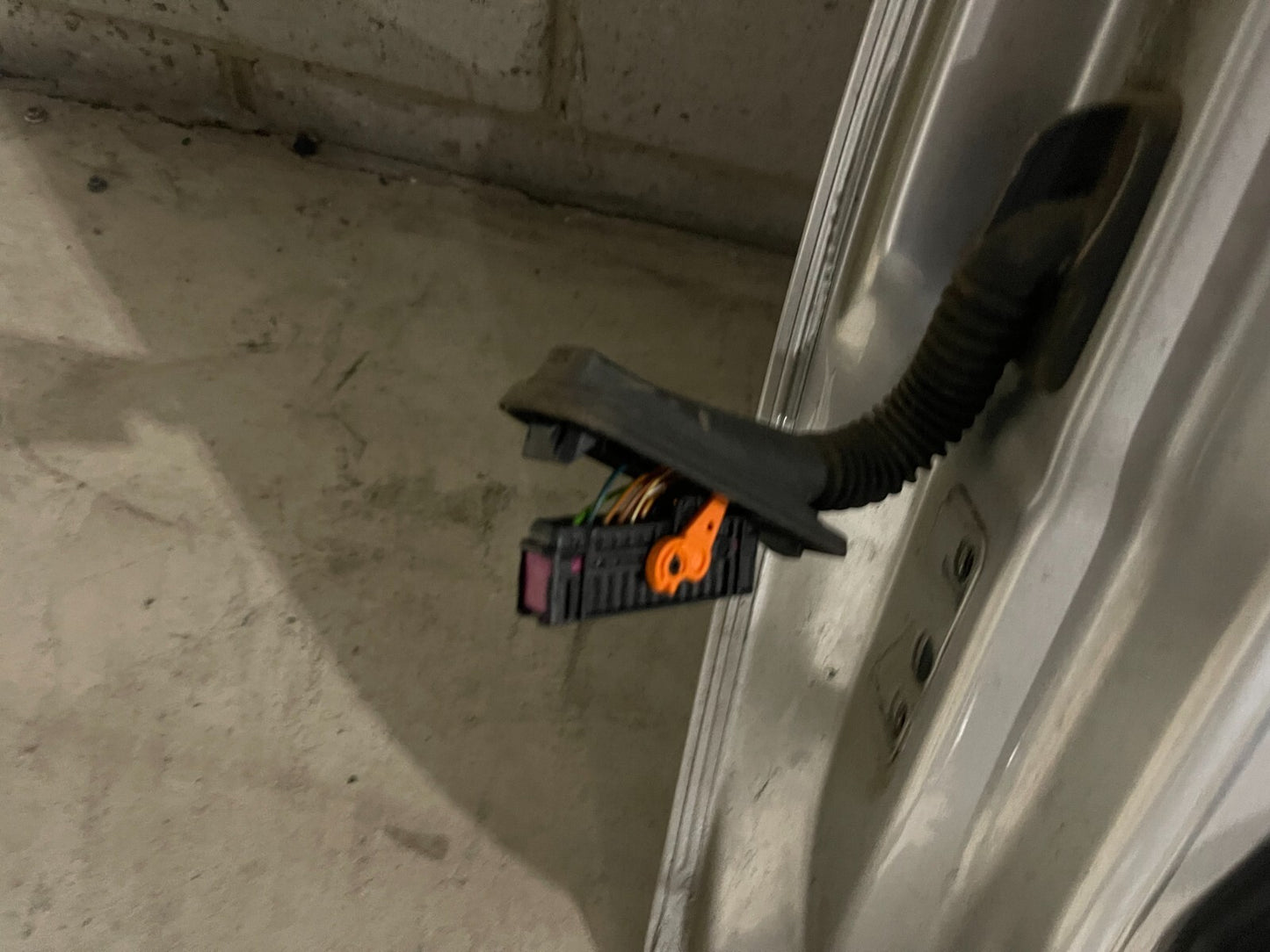 Volkswagen Golf MK6 Front Right Door In Silver *Freight Available*