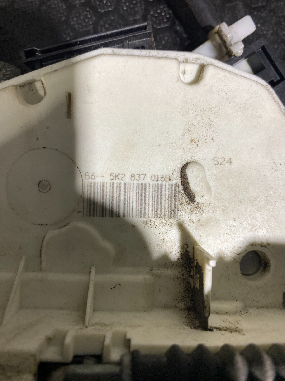 Volkswagen Locking Actuator 5K2837016B