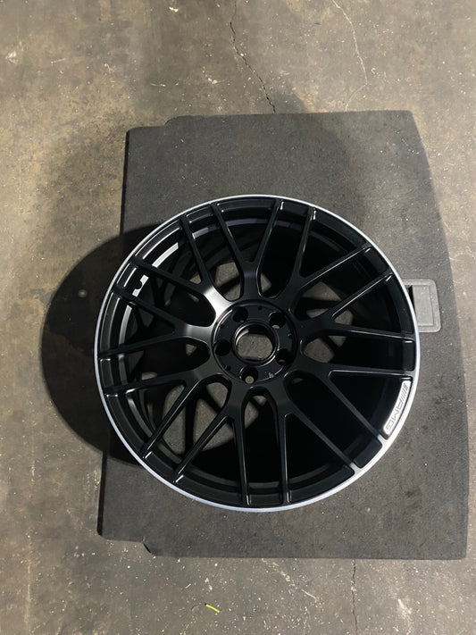 Genuine Mercedes Benz C63s Rim Fully Refurbished 9x19 ET25 Suit All C63s