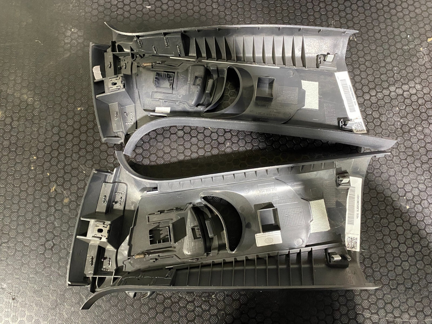 Volkswagen Golf MK7 Seat Belt Pillar Set 5G4867244 5G4867243