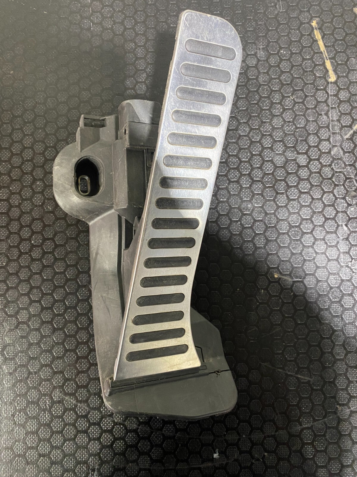 Volkswagen Golf MK5 MK6 Accelerator Pedal 1K2723503AA