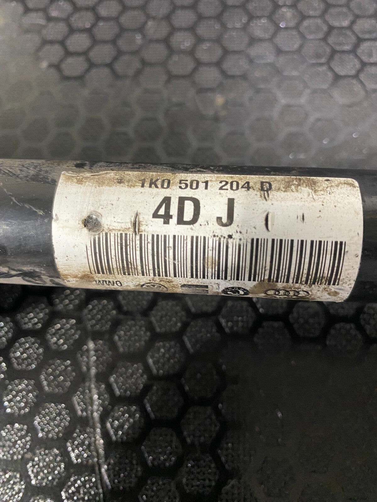 Volkswagen Passat R36 / MK5 R32 / MK6 R Rear Right Driveshaft 1K0501204D