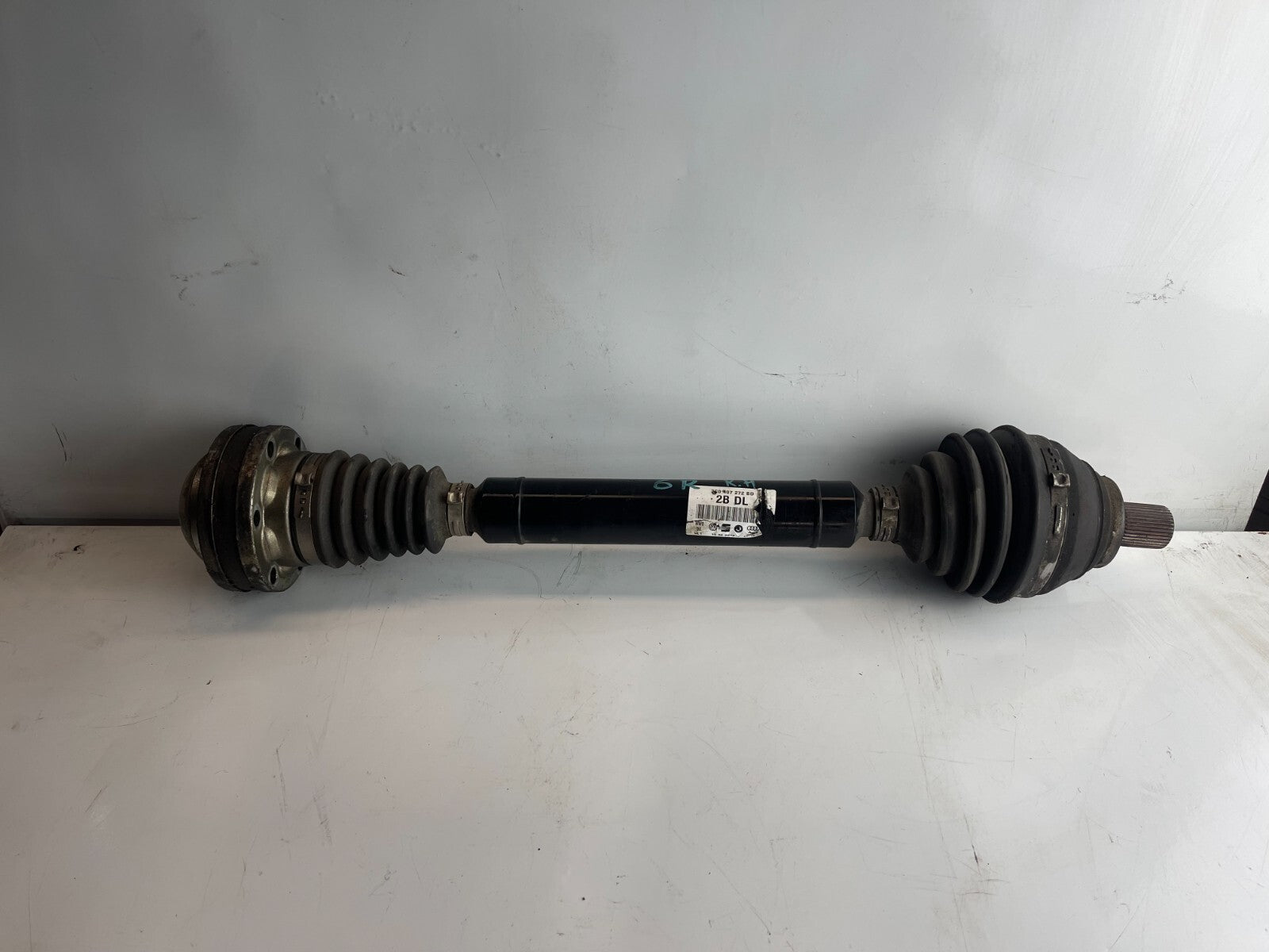 VWAG Front Right Driveshaft 3C0407272BD