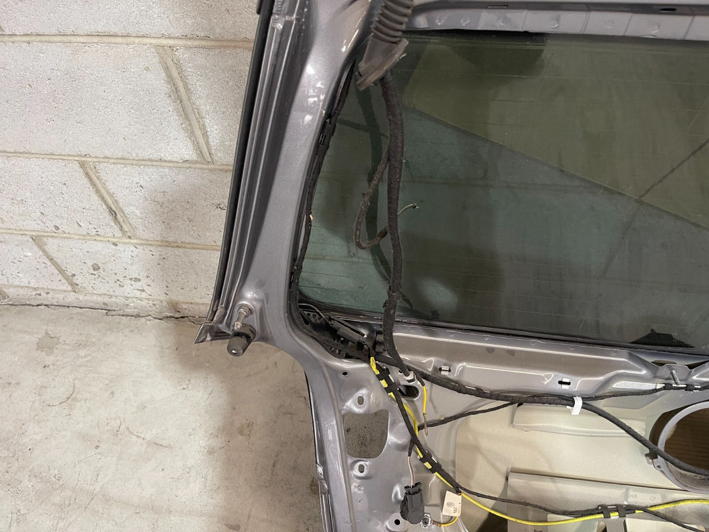 Volkswagen Golf MK5 Boot / Trunk In Grey *Freight Available*