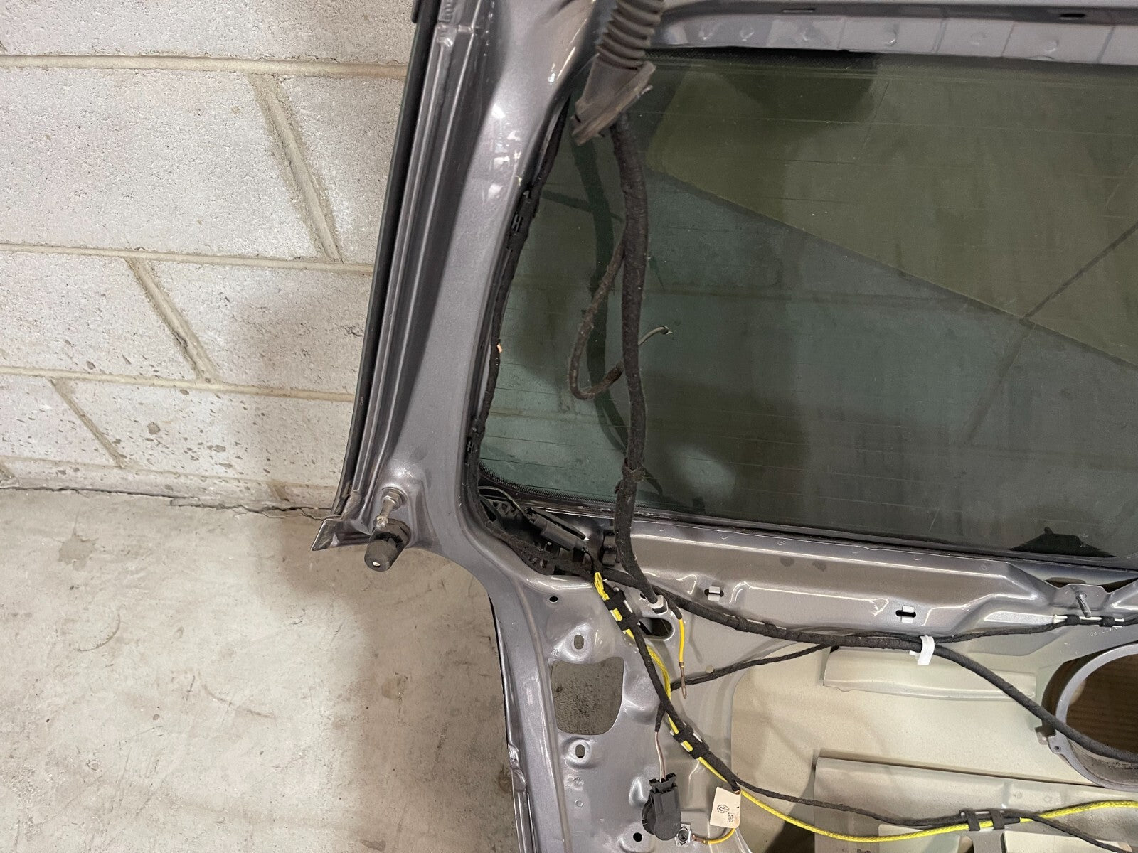 Volkswagen Golf MK5 Boot / Trunk In Grey *Freight Available*