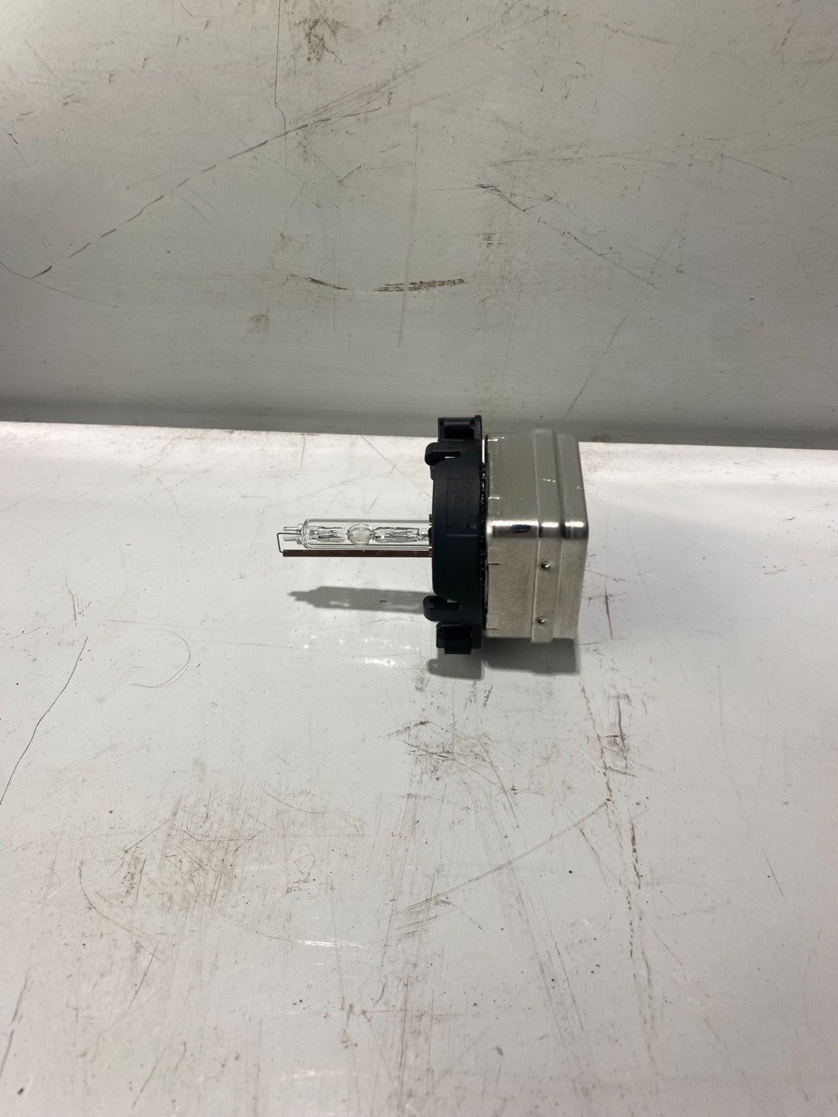 9285141294 Xenon Headlight Bulb Suit For Volkswagen, Audi, BMW And Etc.