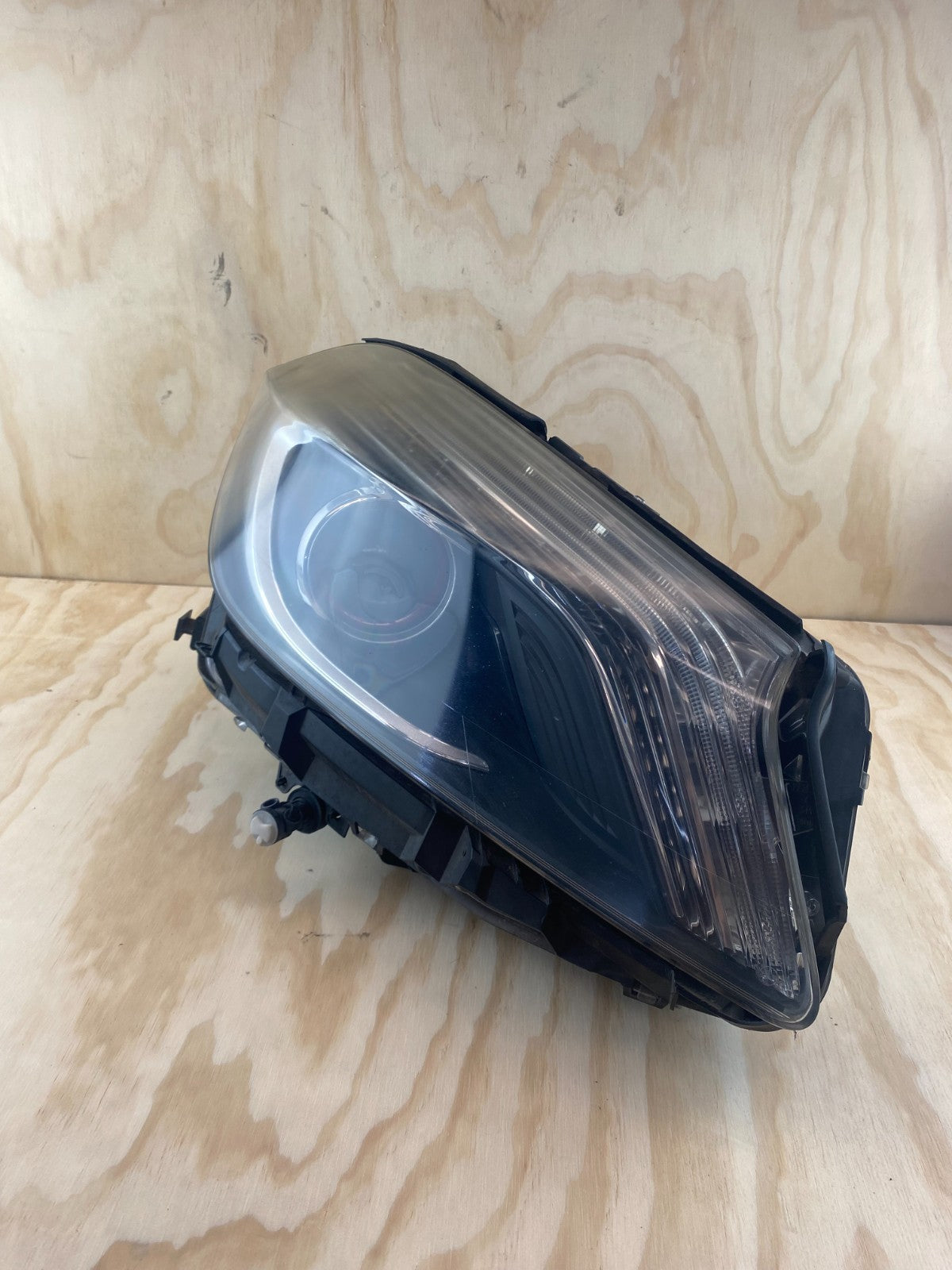 Mercedes-Benz A Class W176 Driver Side Xenon Headlight A1768204561