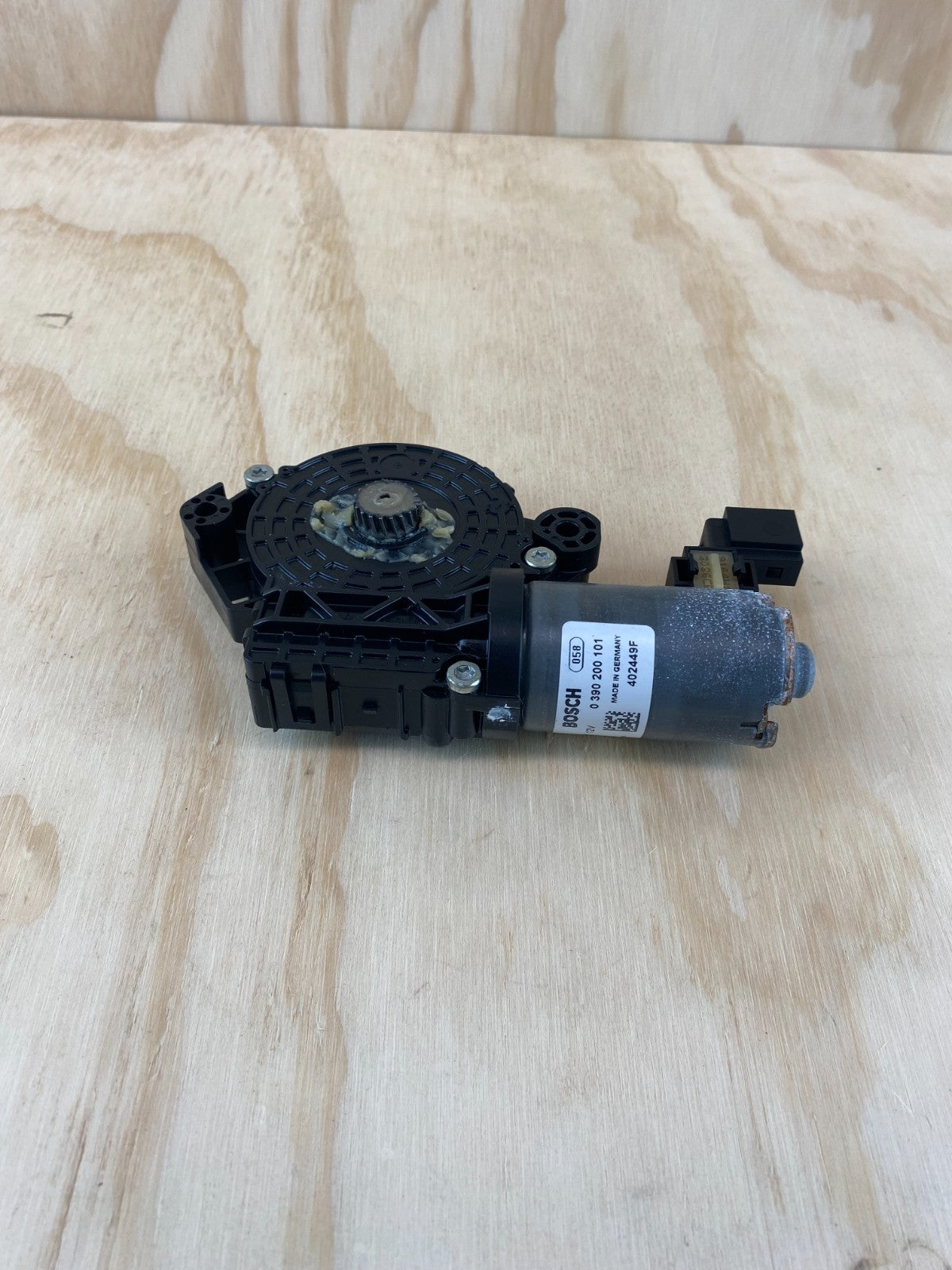 Mercedes-Benz A / CLA / C Class Sunroof Shade Electric Motor 0390200101